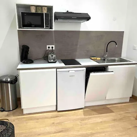 Sympa 1 Bedroom 1br Center Of Parking Appartamento *